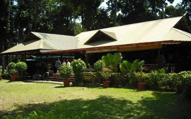Pulau Tiga Resort