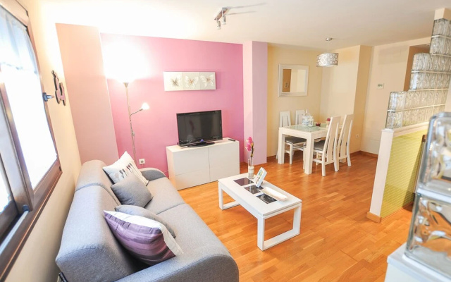 Sitito Quejana Apartment with Parking