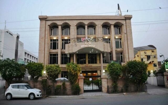 Hotel Royal Castle in Amritsar, India from 39$, photos, reviews - zenhotels.com hotel front