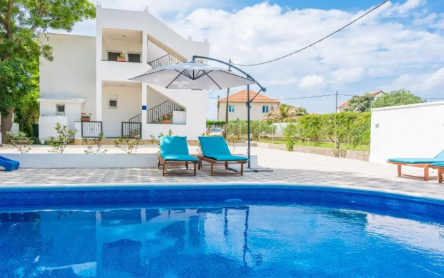 Apartments Marina