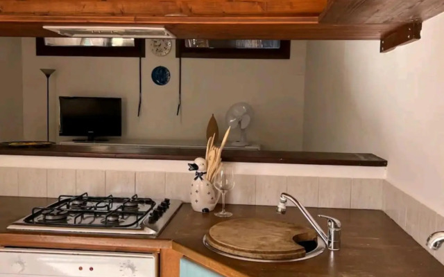 Pretty little house with independent entrance-Casa Marina