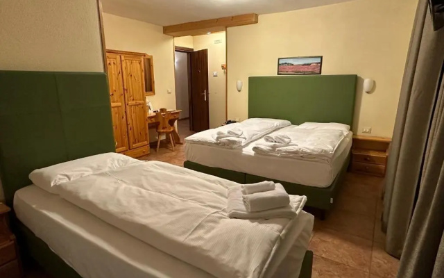 Hotel Trieste