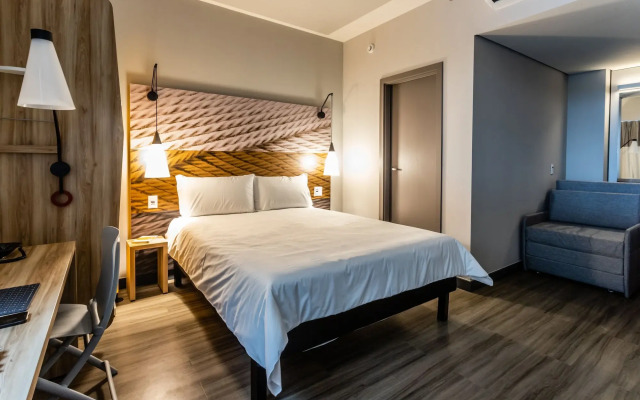 Ibis Palmas Avenida JK