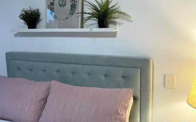 Sunny Rooms Mascot