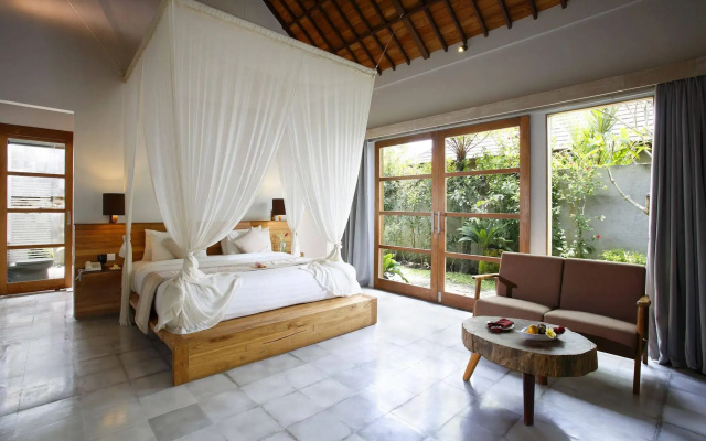 Villa Kayu Lama