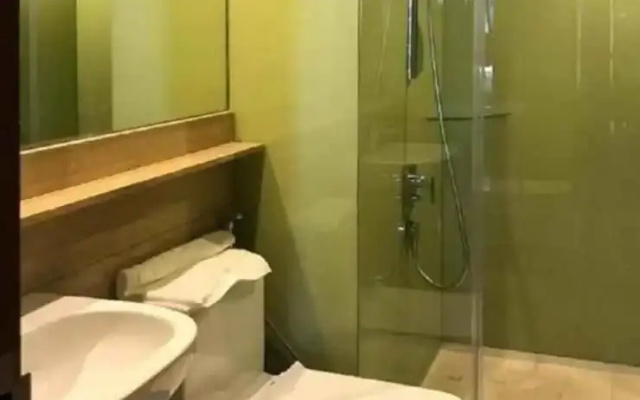 Vortex Suites KLCC by Luna