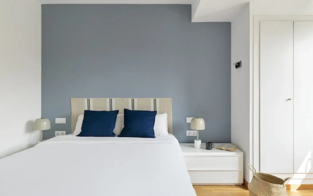 Sardenya Apartment by Olala Homes