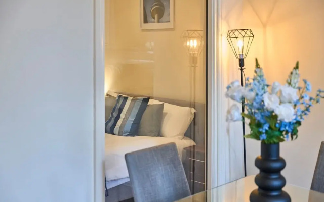 Host Stay Three Graces Getaway