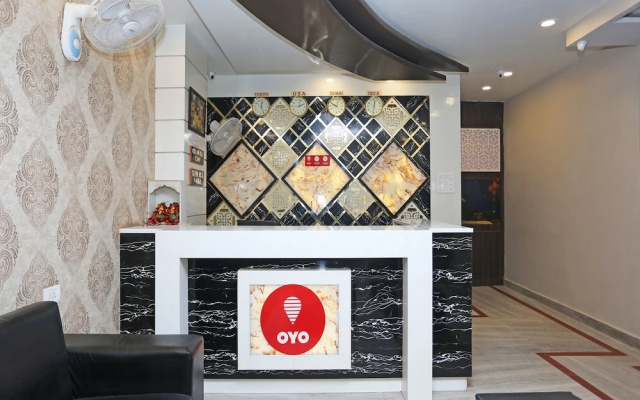 OYO 10338 Hotel Aadesh Palace