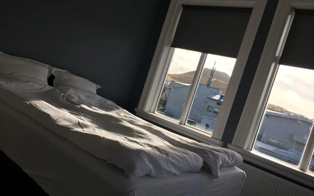 Guesthouse Hóll