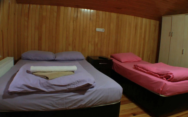 Uzungol Motel