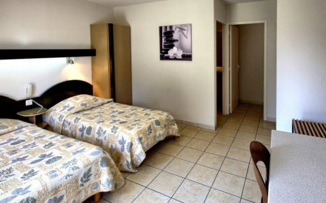 Logis lArberet