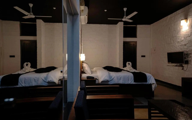 S River Resorts