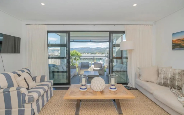 Marina Vista - Tairua Holiday Home