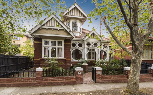 Elwood Eclectic Gem