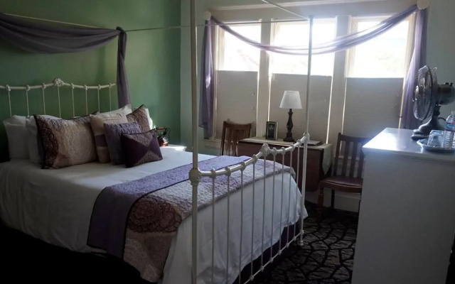 hotelImage