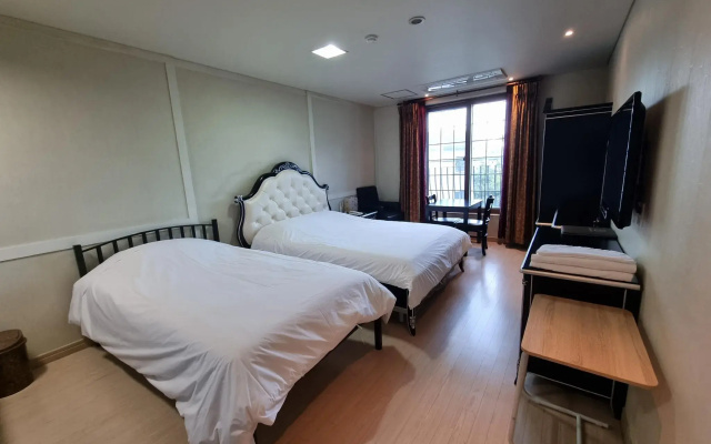 Geoje Oasis Hotel