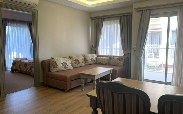 Define Beach Suites