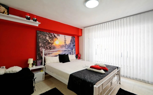 Wonderful Located in Center of Athens