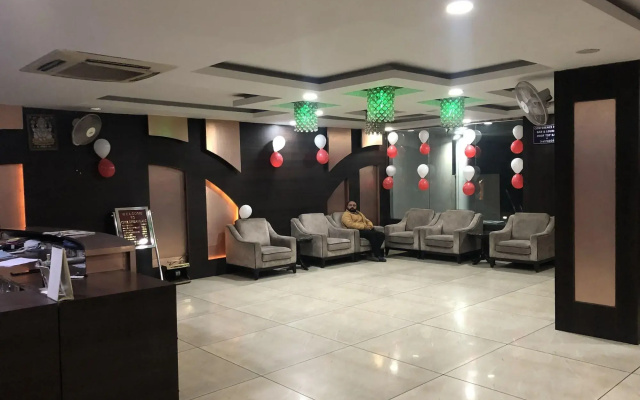 OYO Premium Bahadrabad Haridwar