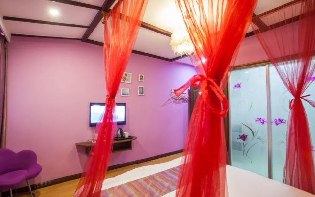 Wuzhen Times Town Theme Inn