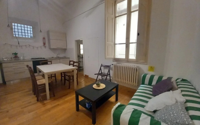 Cavour 46 First in Firenze