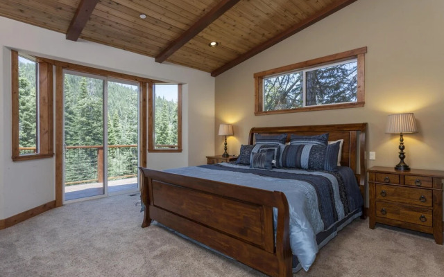 Shelton Kingswood Luxury Home By RedAwning