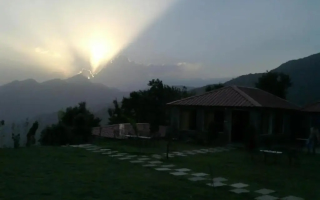 180 Degree Resort