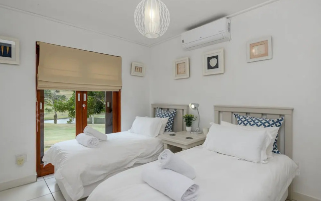 San Lameer Villa Rentals 10427