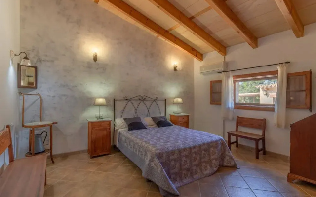 Country House Near Algaida Beach