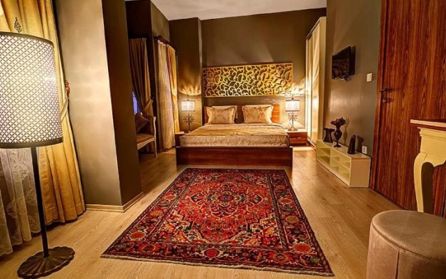 Hotel Million Old City