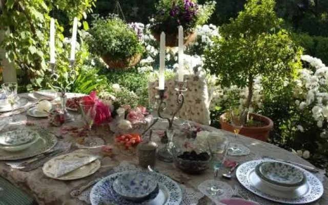 Three Oaks Bed Breakfast