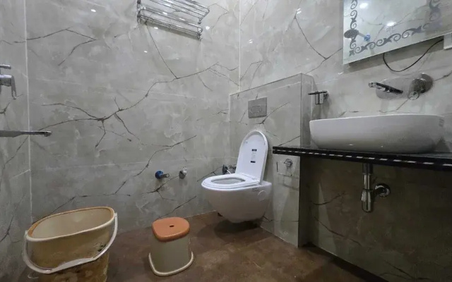 G8 Hotel