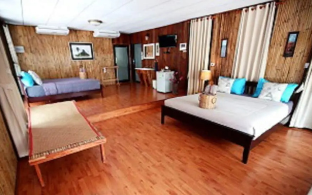 Ban Rimlay Pakpra Phatthalung