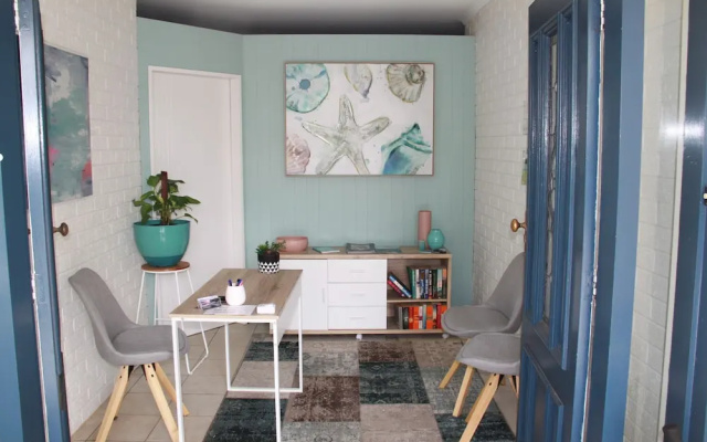 Salamander Beach Accommodation Adults Only