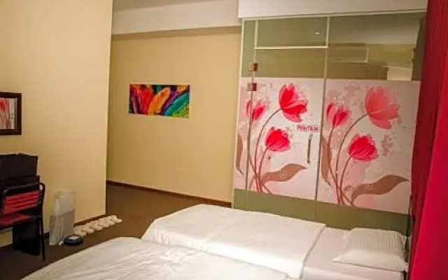 Times Traveller Lodge