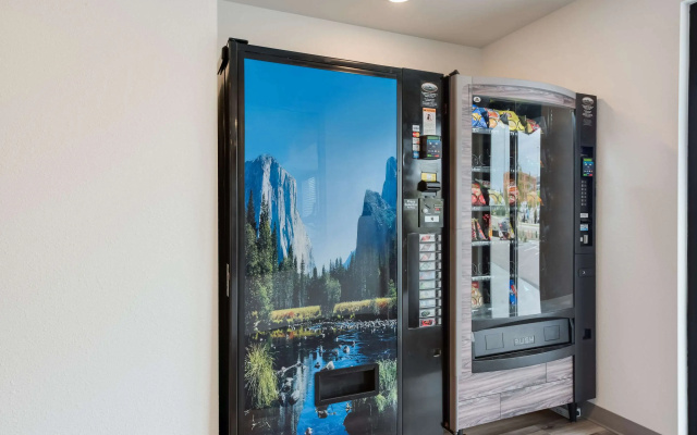 WoodSpring Suites Meridian