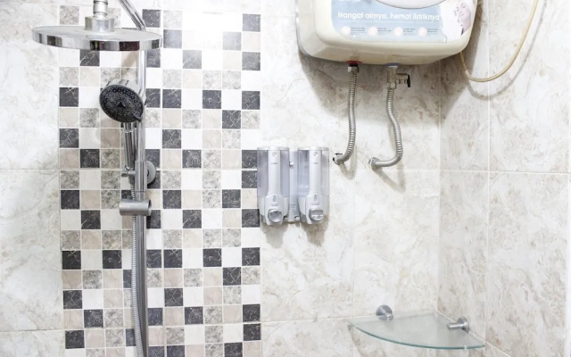 Parquette 2BR Gateway Ahmad Yani Cicadas Apartment