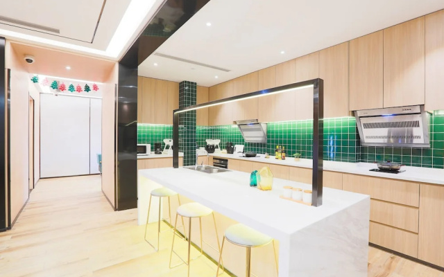 CJIA Service Apartment Hotel