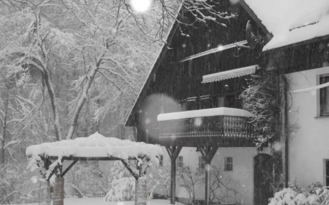Trambach