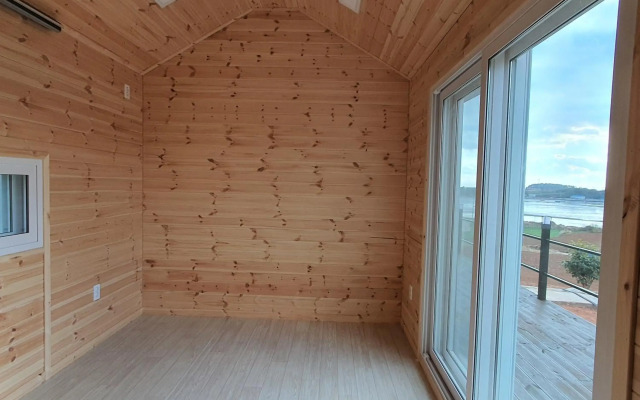 Yonghyun's House