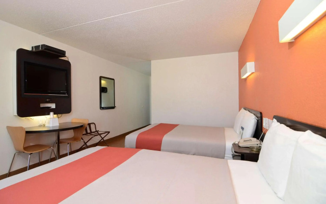 Motel 6 South Haven, KS