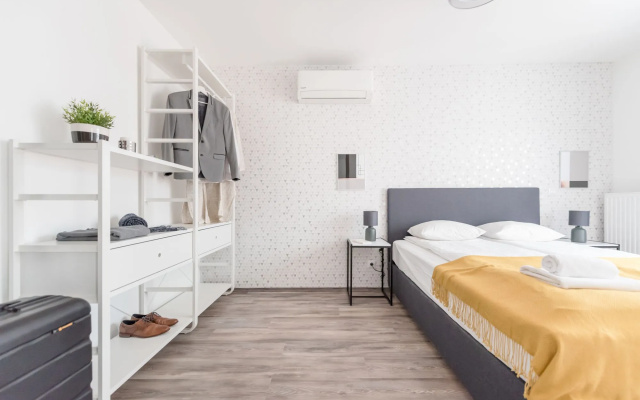 Oasis Apartments at Broadway Residence