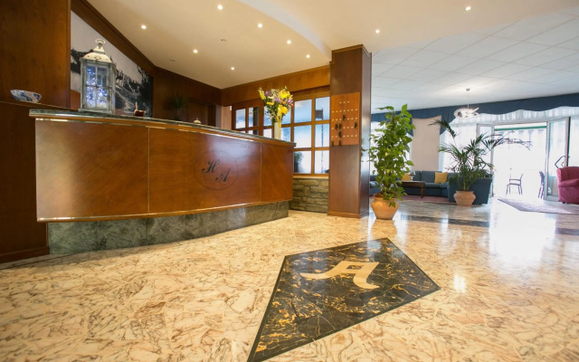 Hotel Ariston