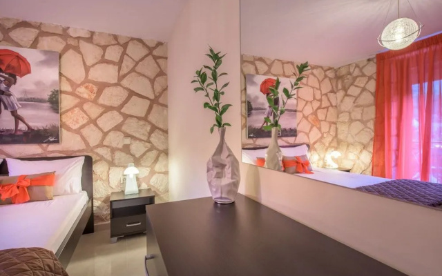 Limneon Villas