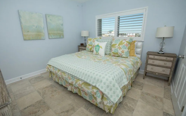 Oceania 506 3 Bedroom Condo by RedAwning