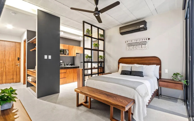 Searena Boutique Condos - Adults Only