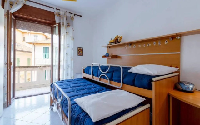 Appartamento Goethe - 2 camere - 100m stazione - 200m Palafiori