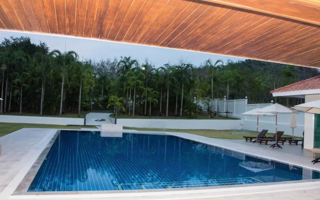 Villa Tha Maphrao