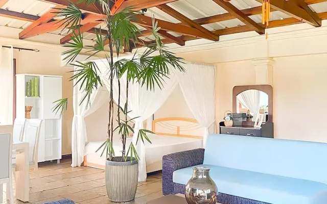 Laurels Villas